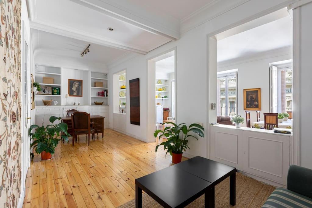 Luxury Location Royal Palace Apartment *